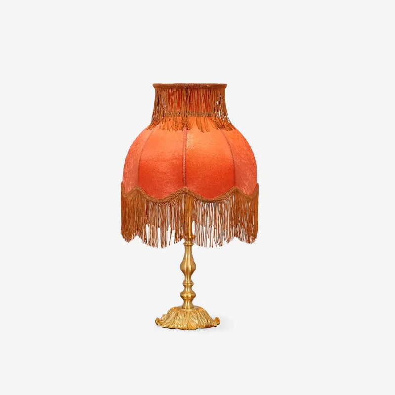 Lava Lamps for Italian Restaurants to Enhance the RomanceLanna Tassel Table Lamp Lava Lamps for Italian Restaurants to Enhance the RomanceLanna Tassel Table Lamp