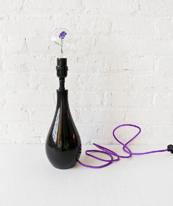 Lava Lamps for Cupcake Shops to Create a Sweet AtmosphereNeon Flower Light Bulb Black Tear Lamp with Purple Textile Cord Lava Lamps for Cupcake Shops to Create a Sweet AtmosphereNeon Flower Light Bulb Black Tear Lamp with Purple Textile Cord