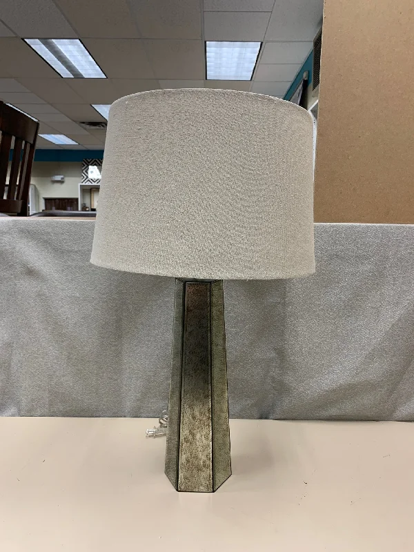 Lava Lamps for Farmer's Market Booths to Stand OutPANELED GLASS BASE LAMP