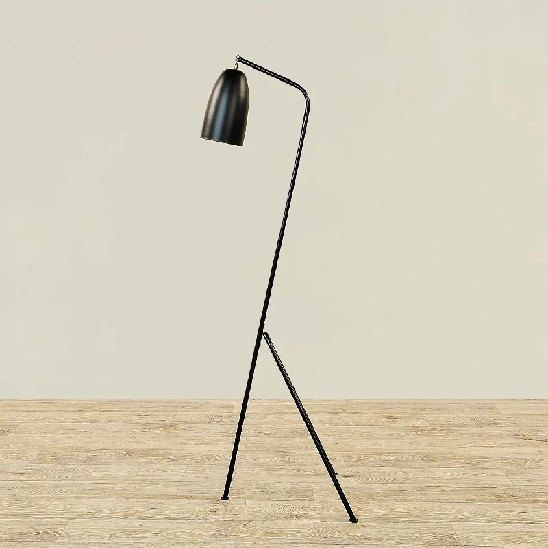 Fabric Floor Lamp with a Linen Shade for a Relaxed AestheticFloor Lamp