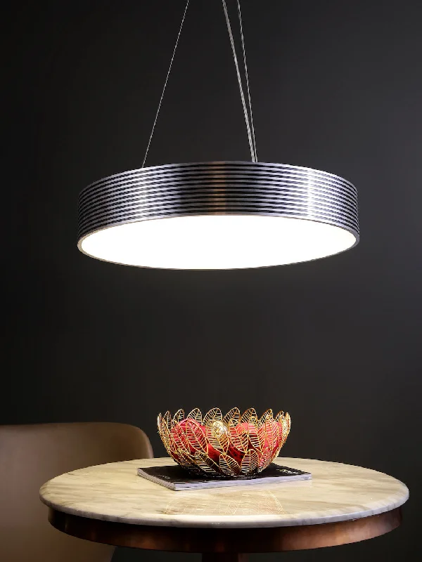Tropical - Themed Ceiling Lights with Palm - Leaf Shapes and Rattan WrapsWendon Pendant Light Tropical - Themed Ceiling Lights with Palm - Leaf Shapes and Rattan WrapsWendon Pendant Light